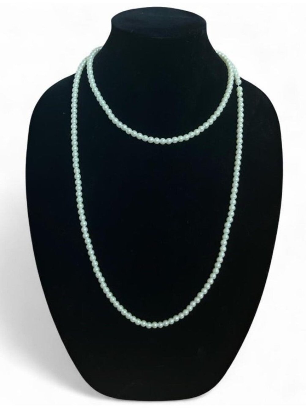 Vintage White Costume Round Faux Pearl Beaded Necklace 24.5 in